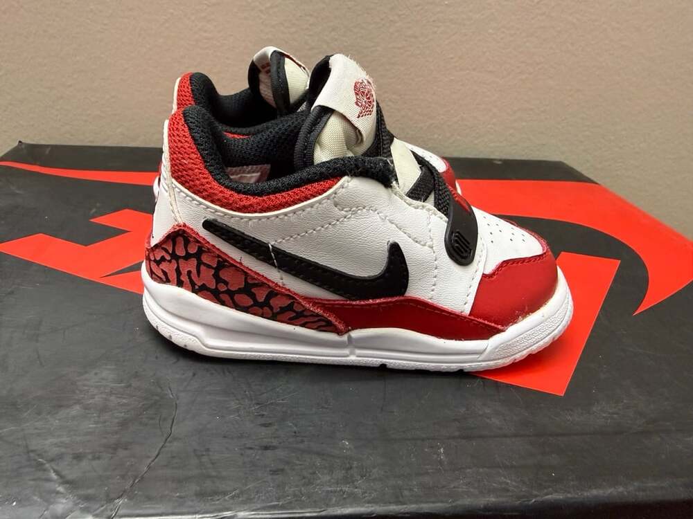 Jordan Legacy 312 Low Toddler Chicago Red White Black Gym Red